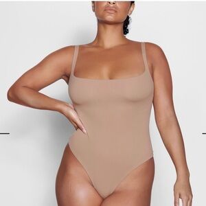 Skims Fits Everybody Square Neck Bodysuit